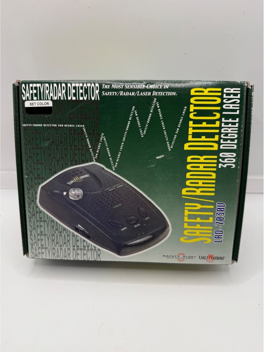 Early Warning LRD-7030D Safety Radar Laser Detector 360 Degree New Open Box